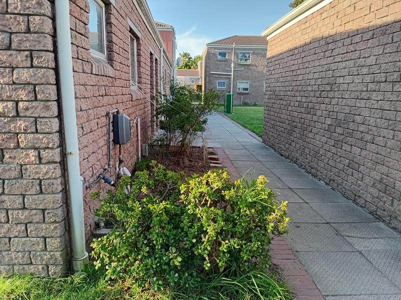 To Let 1 Bedroom Property for Rent in Diep River Western Cape